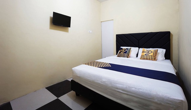 SPOT ON 2530 Tiga Mas Inn in Manado