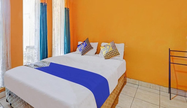 SPOT ON 90632 Hotel Pelangi Indah Paskal in Bandung