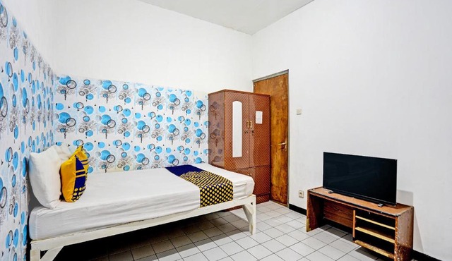 SPOT ON 92652 Meir E-homestay 2 Syariah in Surabaya