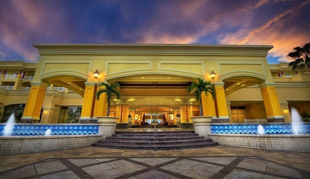 St Kitts | Family Shore Stay | Pool + Beach | 2BR Condo