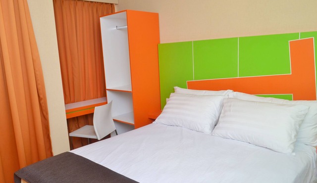 Stay at Budget HoTel East Jakarta Indonesia in East Jakarta