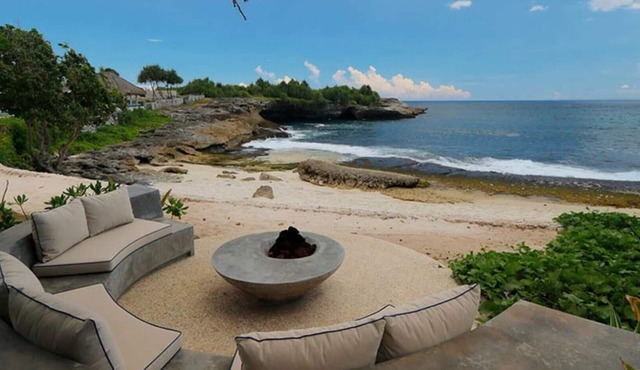 Steps from the Sea, Wrapped in Luxury – Bali Villa 1073 in Bali