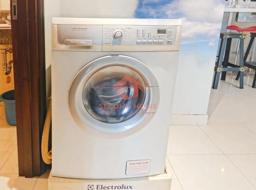 Strategic 1BR Bellezza Apt Green Gem Max 6 in Jakarta
