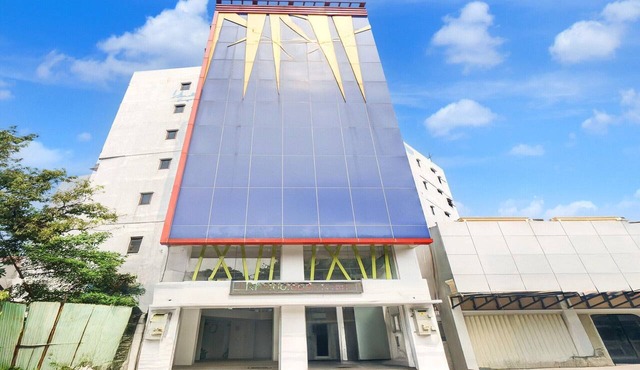 Stylish Budget Stay with Free WiFi and Parking in Jakarta