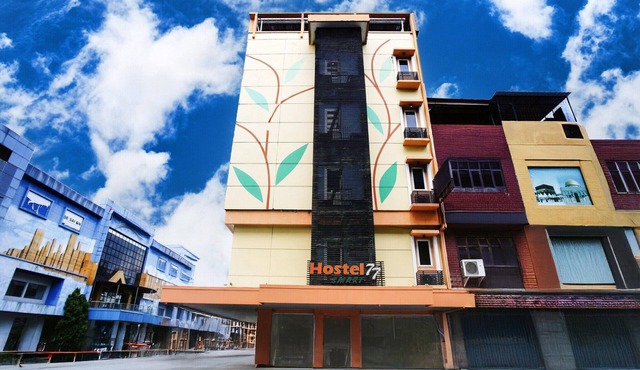 Stylish DBL Suite Escape W/Free WiFi and Parking in Palembang