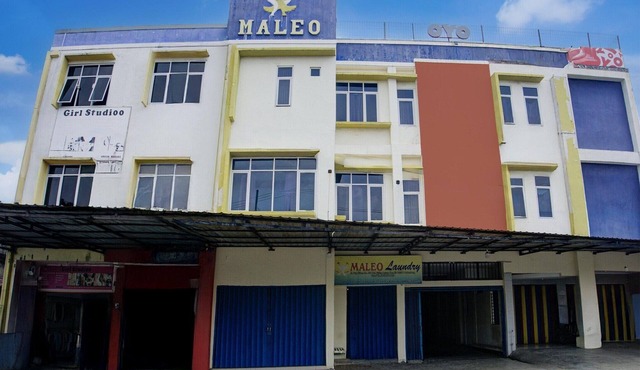 Stylish DBL Suite Escape W/Free WiFi and Parking in Palembang