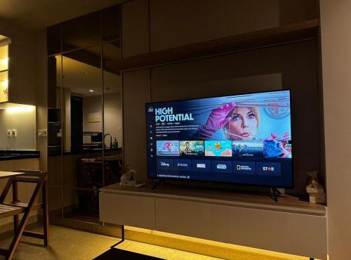 Stylish & Spacious stay at Branz BSD by NJ props in Samporo
