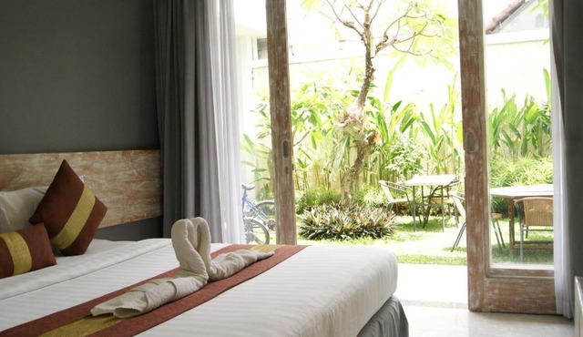 Sugiras Living in Denpasar