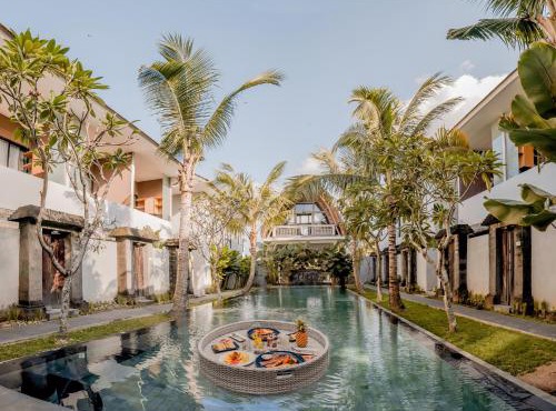 Sunrise Suite Seminyak by ARM Hospitality in Kerobokan