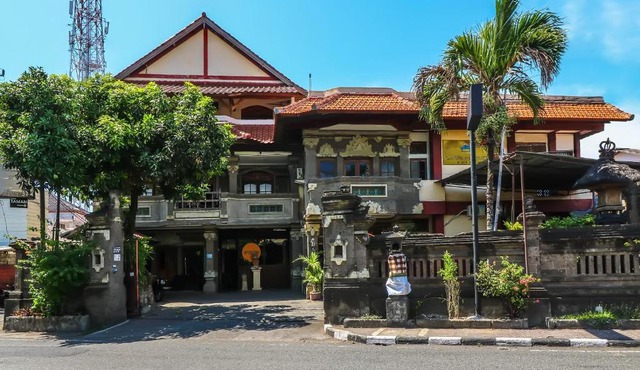 SUPER OYO 1927 Hotel Candra Adigraha in Denpasar