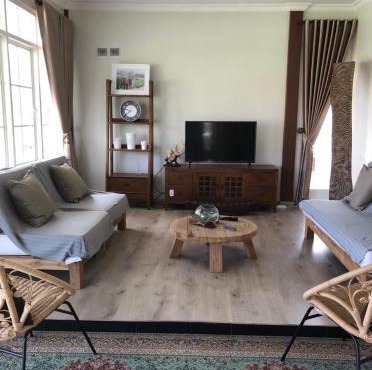 Super Wonderful 5 bedrooms with Bathroom Villa Marion Tomohon in Tomohon