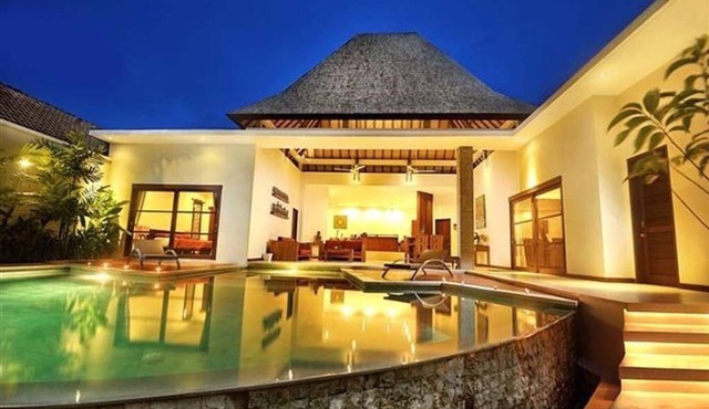 Superb architect-designed villa ideally located in the heart of Seminyak in Seminyak
