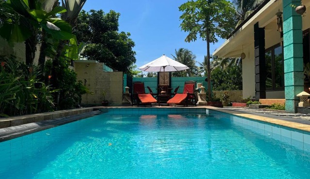 Superb totally private family friendly villa with pool and only 500 metres from beach in Senggigi