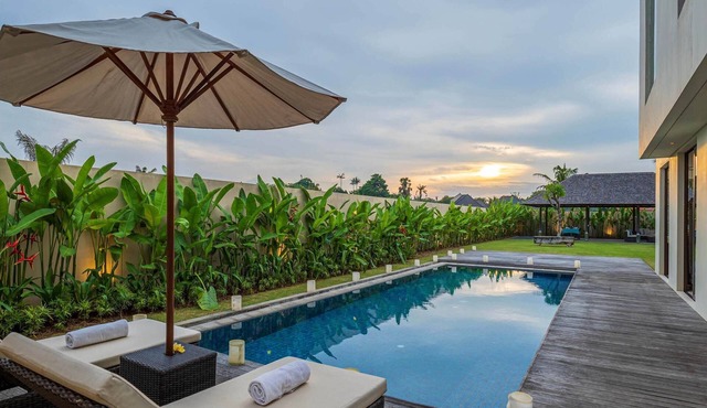 Svarga 3 Bed Beachfront Brand New Stylish Private Pool Villa, Lawn & Gazebo in Ketewel
