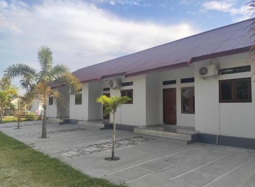 Syariah Ampana Guest House in Dondo