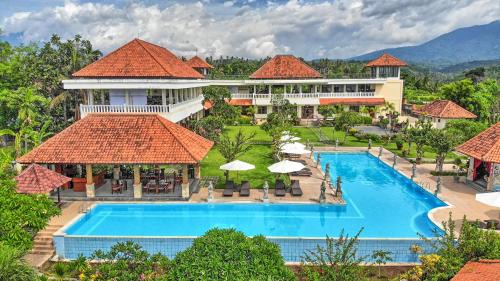 Taman Surgawi Resort & Spa in Jasri
