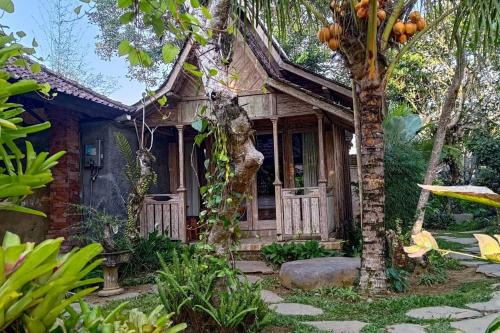 Tangkas wooden house in Tampaksiring