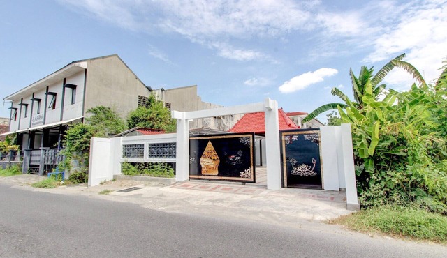 Teratai Inn Deluxe Comfort in Yogyakarta