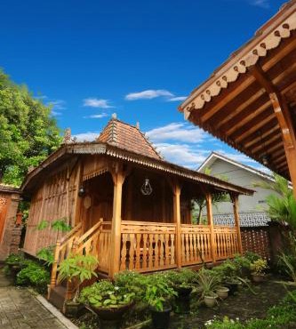 The Cabin Corner in Banyurojo