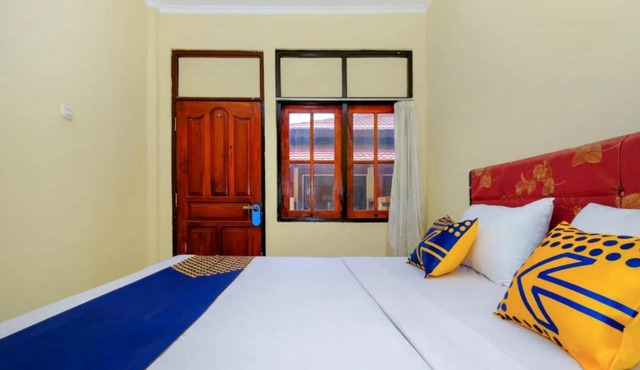 The Ellen Hotel by ecommerceloka in Senggigi