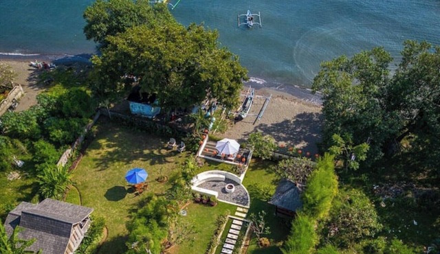 ❤ The loveshack: a romantic beachfront bungalow ❤ in Bali