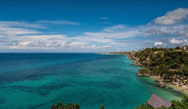 The Luxe Bali - Luxury 3 Bedroom Cliff Ocean Edge Villa Uluwatu in Uluwatu