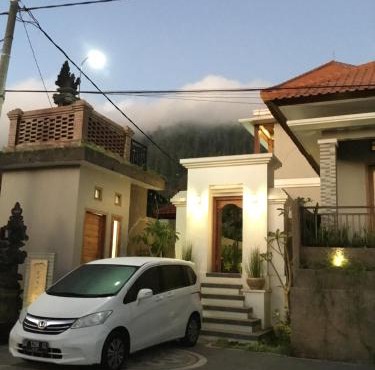 The Villa's Kubu Sandan in Kintamani