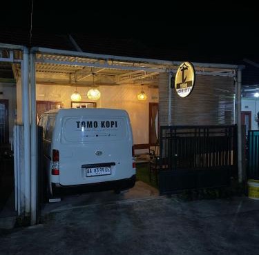 Tomo Homestay in Ngasinan