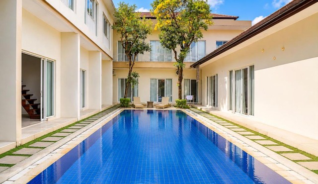 Townhouse Oak The Vinhill Studio in Bangli
