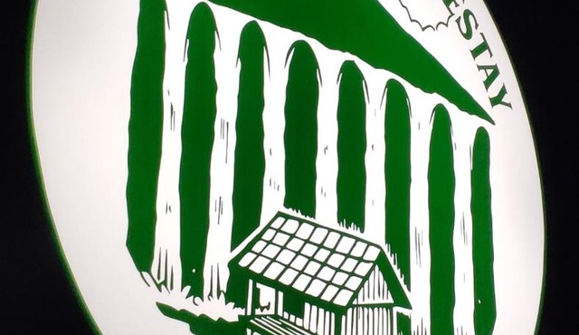 Tumpaksewu Bungalows in Sidomukti