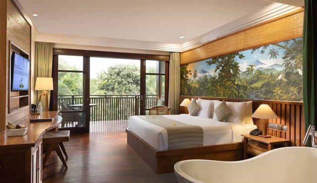 Ubud Forest Hideaway Near Monkey Forest with Outdoor Pool, Yoga & Dining in Kabupaten Gianyar