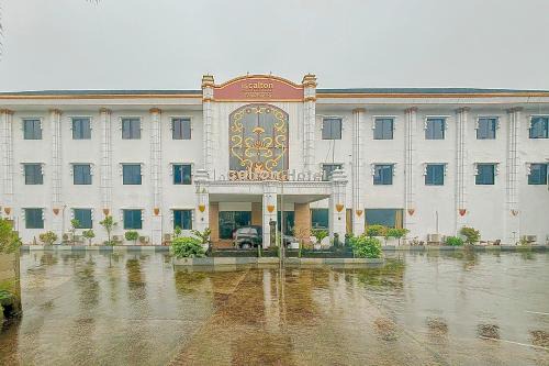 Urbanview Hotel D Calton Sukabumi in Cicurug