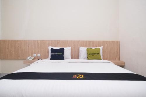 Urbanview Hotel DJ Inn Tegal in Tegal