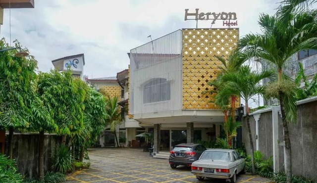 Urbanview Hotel Heryon Taman Siswa Jogja in Yogyakarta