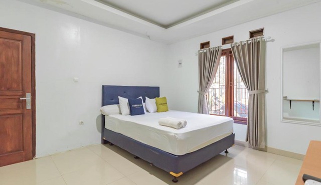 Urbanview Hotel Kampung Istal Megamendung Puncak by RedDoorz in Cipayung