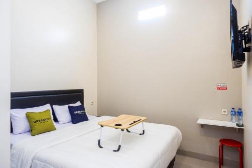 Urbanview Hotel near Alun Alun Tegal in Tegal