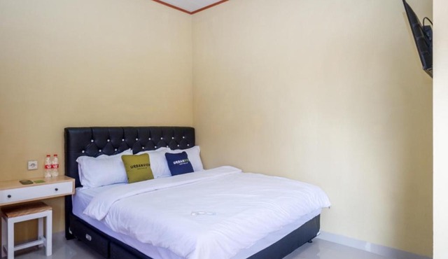 Urbanview Hotel Telu Wolu Monjali by RedDoorz in Yogyakarta