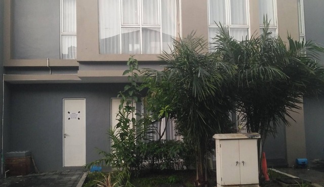VACATION HOME FOR RENT. HAPPY VACATION EVERYONE. in Sidoarjo