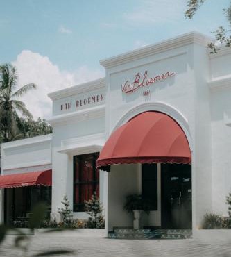 Van Bloemen 1881 Resort in Kembanglimus