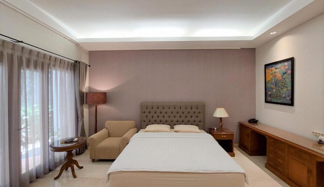 Via Renata Prapanca in Jakarta