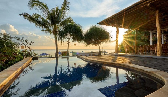 Vienna Beach Resort in Amed