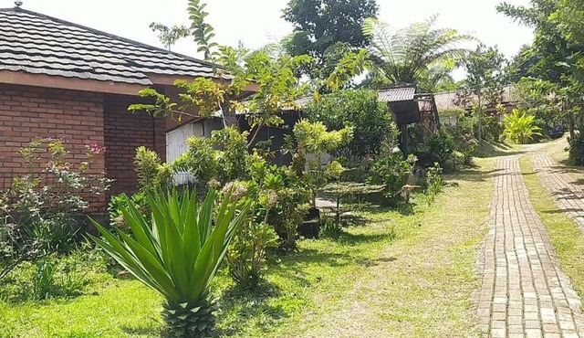 Vila Bukit Tursina 2 in Paragajen