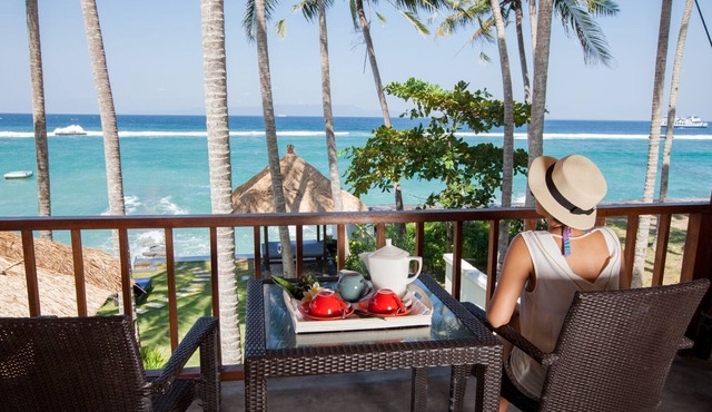 Villa Anjani - Idyllic Beachfront Bali Getaway in Candidasa in Karangasem