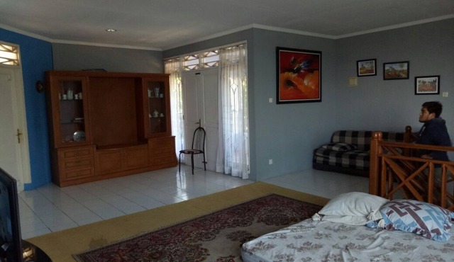 Villa Anni'mah Ciawi in Cisarua