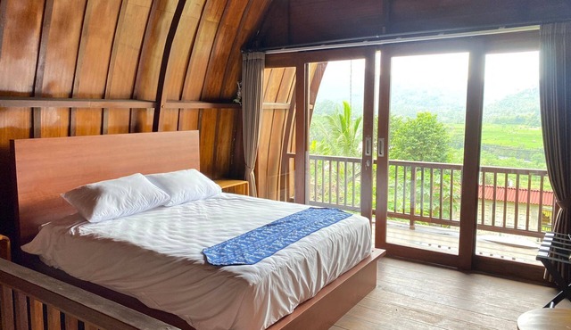 Villa Anteng with Rice Fields View at Sidemen in Bali