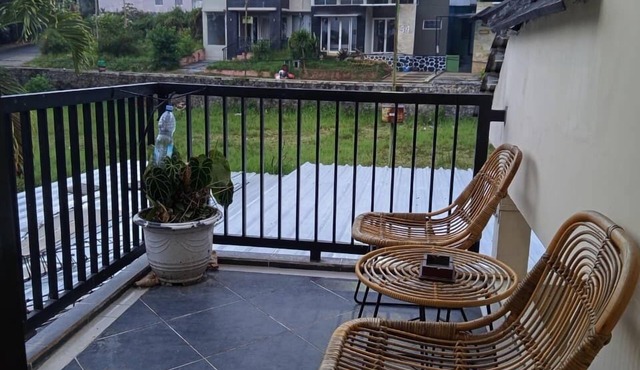 Villa Bungas Kusuma Pinus M92 in Batu