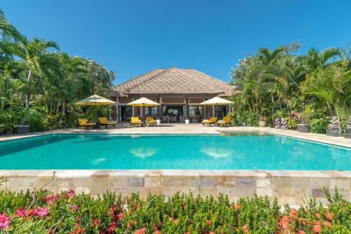 Villa Cerah beachfront in Pengastulan