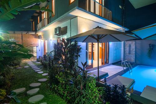 Villa Dua Warna Dencarik in Lovina