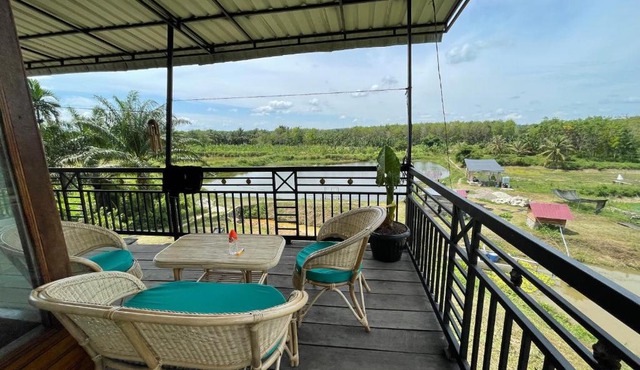Villa Gomburan Pakkat Lestari in Gunungtua