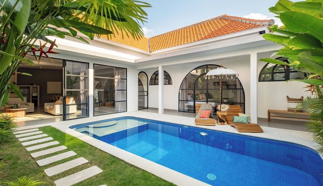 Villa Hamal by DVH Luxe Retreats 2BR Private Pool Villa Near Canggu in Kabupaten Badung